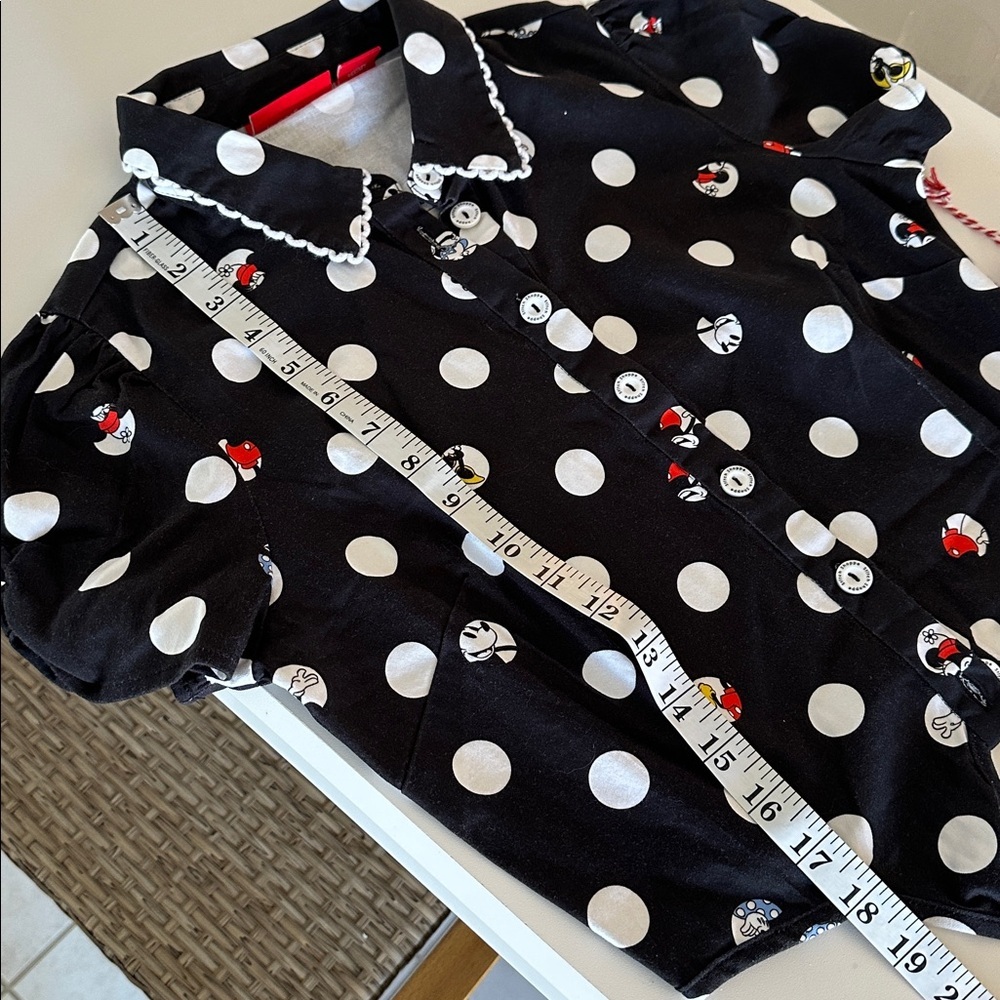 Disney Loungefly Stitch Shoppe Minnie Peek-a-Boo Polka Dot Black White Top, M - Picture 9 of 10